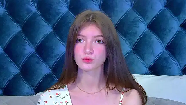 Snapshot of SophiaProve chatting on February 2026 04:25:02 PM SophiaProve online show from February 2026 04:25:02 PM