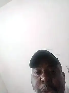 Snapshot of bubbles635 chatting on February 2026 02:35:01 PM bubbles635 online show from February 2026 02:35:01 PM