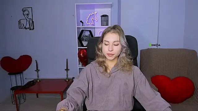 Snapshot of charlie_bonsie chatting on November 2025 06:46:01 AM charlie bonsie online show from November 2025 06:46:01 AM