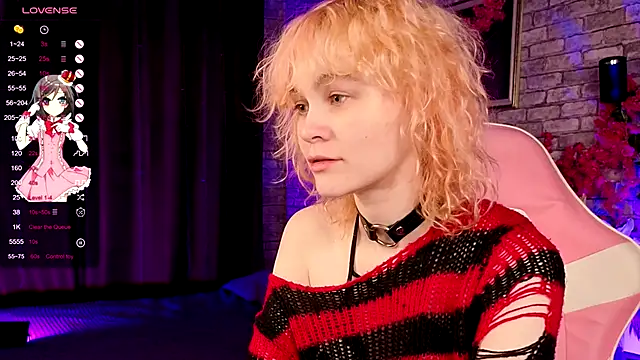 Awawrin online show from December 2025 08:49:02 PM