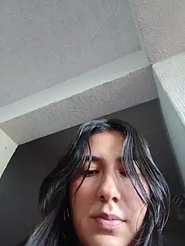 ViolettaWalton1 online show from May 2026 12:33:01 PM
