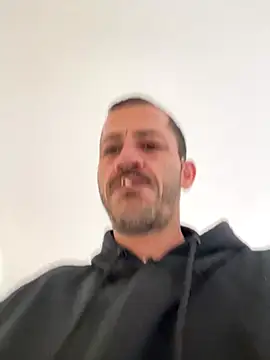 Lucasjandre online show from November 2025 11:21:01 AM