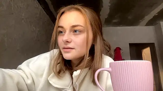 Snapshot of GeralynChiszar chatting on November 2025 10:10:02 AM GeralynChiszar online show from November 2025 10:10:02 AM