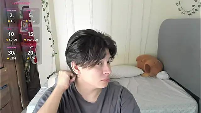 Felix kitty online show from March 2026 07:10:02 PM