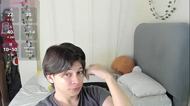 Felix kitty online show from March 2026 07:11:01 PM