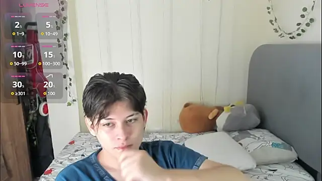 Felix kitty online show from March 2026 07:06:02 PM