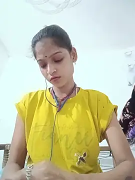 Mohnicute online show from July 2026 07:31:02 PM