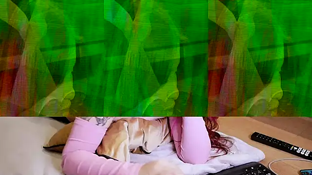 Snapshot of BellaBlush03 chatting on December 2025 12:18:01 AM BellaBlush03 online show from December 2025 12:18:01 AM