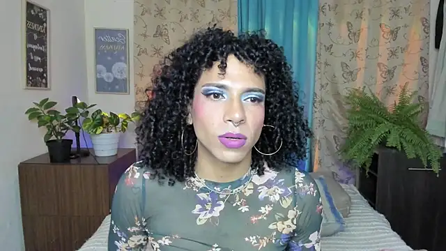 Angel White25 online show from November 2025 10:34:02 PM