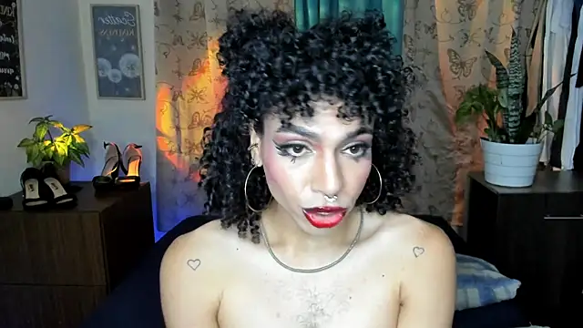 Angel White25 online show from February 2026 10:43:01 PM