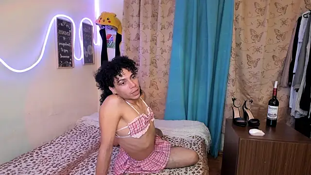 Angel White25 online show from July 2026 06:20:01 AM