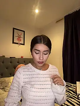 lauren clauz online show from February 2026 11:42:02 PM