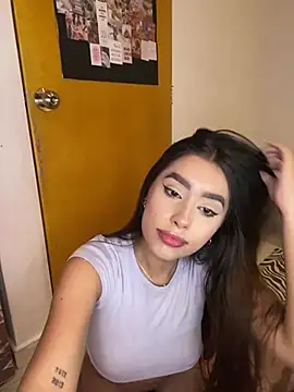 Snapshot of lauren_clauz chatting on April 2026 11:16:01 PM lauren clauz online show from April 2026 11:16:01 PM