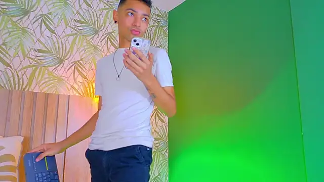 Snapshot of Imtavo chatting on November 2025 12:38:01 PM Imtavo online show from November 2025 12:38:01 PM