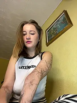 Snapshot of yourladyMary chatting on January 2026 10:14:02 PM yourladyMary online show from January 2026 10:14:02 PM