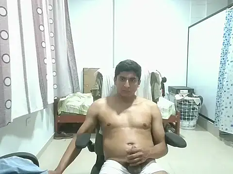 Snapshot of romdem chatting on March 2026 11:44:02 PM romdem online show from March 2026 11:44:02 PM