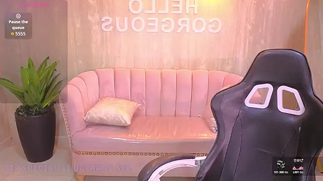 Violetta jhonson a online show from December 2025 03:42:01 PM