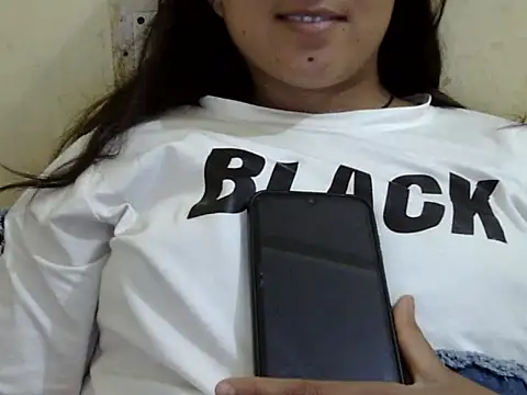 Anika Singh online show from May 2026 04:15:01 PM