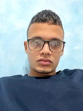 Snapshot of Cooof_col chatting on November 2025 01:44:01 PM Cooof col online show from November 2025 01:44:01 PM