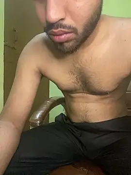 hotyyyyjonny online show from April 2026 04:48:01 AM