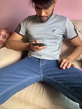 hotyyyyjonny online show from May 2026 04:08:01 AM