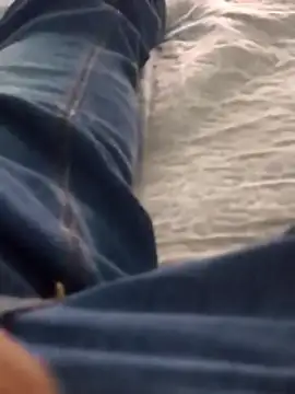 Robesz1982 online show from January 2026 11:58:02 AM