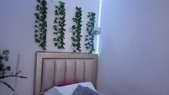 Snapshot of Iamnyxy chatting on January 2026 01:05:02 PM Iamnyxy online show from January 2026 01:05:02 PM