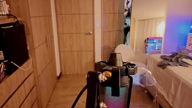 Snapshot of Iamnyxy chatting on February 2026 11:07:01 AM Iamnyxy online show from February 2026 11:07:01 AM