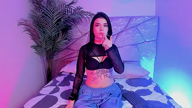 Snapshot of Atenea_Velle chatting on November 2025 01:17:02 PM Atenea Velle online show from November 2025 01:17:02 PM