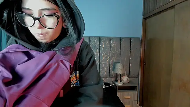 Snapshot of Atenea_Velle chatting on November 2025 01:03:01 PM Atenea Velle online show from November 2025 01:03:01 PM