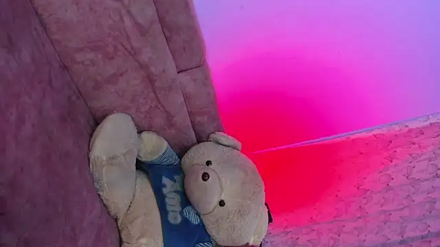 Snapshot of alahai_queen chatting on March 2026 12:31:01 PM alahai queen online show from March 2026 12:31:01 PM