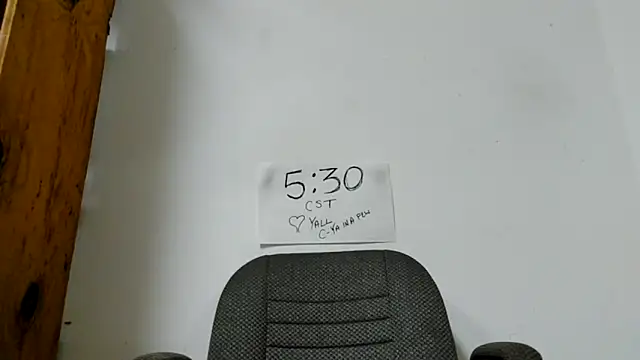 Snapshot of VendedLunching chatting on February 2026 10:57:02 PM VendedLunching online show from February 2026 10:57:02 PM