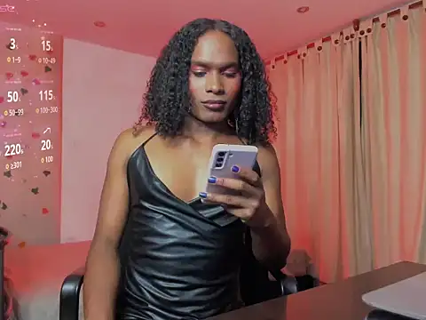 LaGoldenBitch online show from May 2026 12:17:02 AM