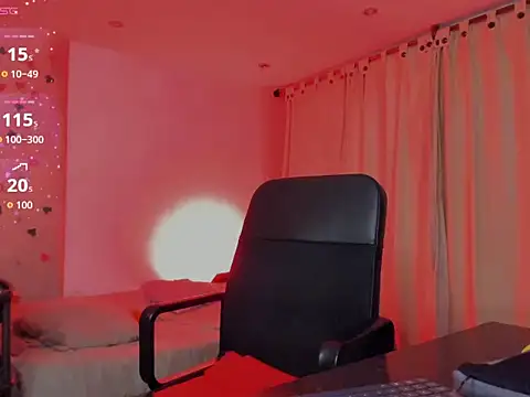 LaGoldenBitch online show from May 2026 01:02:02 AM