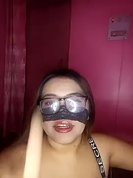 Bunnybush37 online show from February 2026 03:16:02 PM