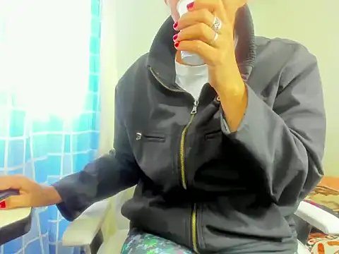 Snapshot of Tiff_Dirty69 chatting on December 2025 02:02:02 PM Tiff Dirty69 online show from December 2025 02:02:02 PM