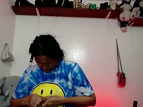 Snapshot of Tiff_Dirty69 chatting on February 2026 02:40:02 AM Tiff Dirty69 online show from February 2026 02:40:02 AM