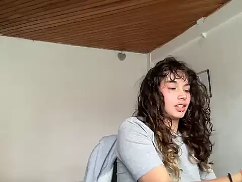 Snapshot of Dreana chatting on February 2026 07:23:02 PM Dreana online show from February 2026 07:23:02 PM