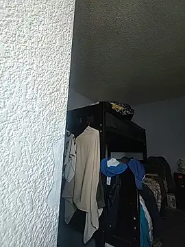 ianyoung18 online show from November 2025 09:15:01 PM