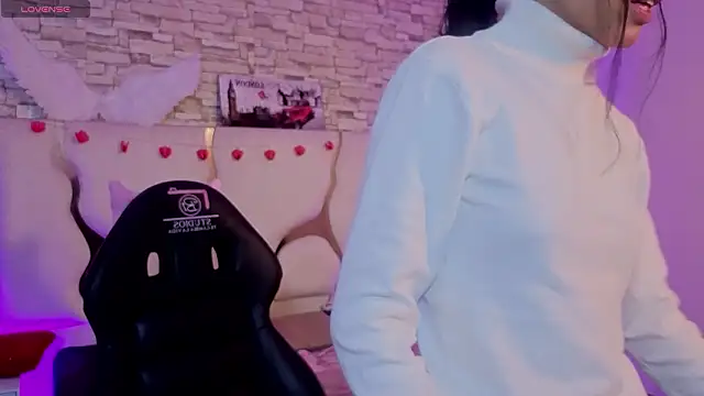 Snapshot of Joselyn_tay chatting on February 2026 12:03:01 PM Joselyn tay online show from February 2026 12:03:01 PM