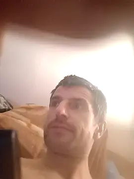 Snapshot of TwardyKierowca chatting on February 2026 01:43:02 AM TwardyKierowca online show from February 2026 01:43:02 AM