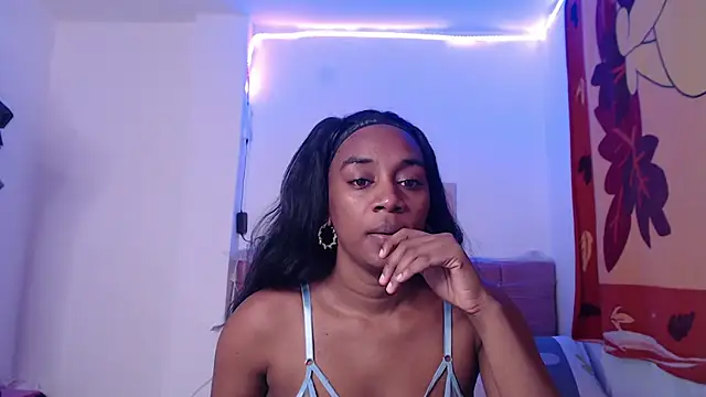 AishaOwens online show from March 2026 08:46:02 PM