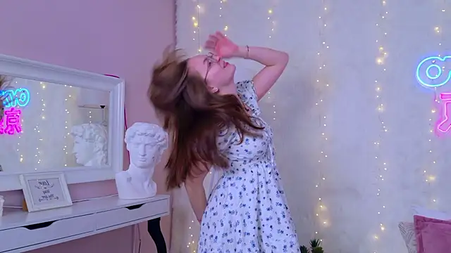 MadisonSmitt online show from February 2026 06:22:01 AM