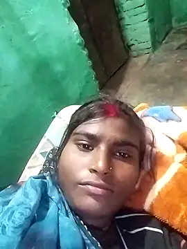 Big Lovexx online show from November 2025 06:09:02 PM