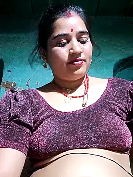 Hot kamla online show from April 2026 05:21:02 PM