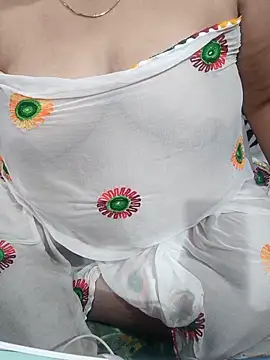 Snapshot of Kajal-585 chatting on February 2026 07:17:02 PM Kajal-585 online show from February 2026 07:17:02 PM