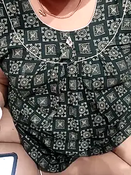 Snapshot of Kajal-585 chatting on February 2026 06:14:01 PM Kajal-585 online show from February 2026 06:14:01 PM