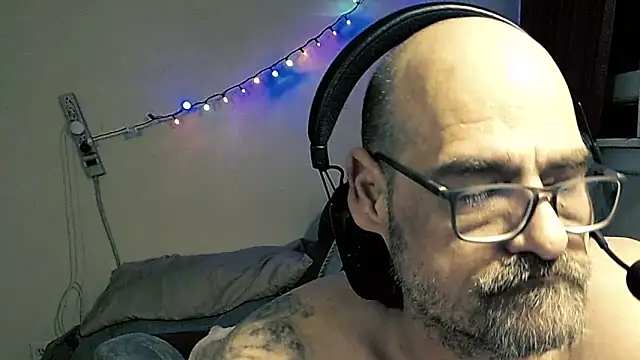 MrBigginTX online show from January 2026 10:54:02 AM