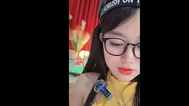 MiCandy-Lovee online show from November 2025 02:52:02 PM