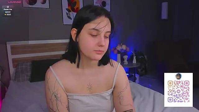 hey tessa online show from March 2026 07:43:02 PM